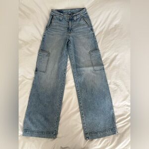 American Eagle Super High-Rise Baggy Wide Leg Jean, Size 0